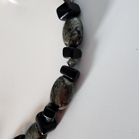 NWT Handmade Pyrite, Onyx and Swarovski Crystal necklace - Picture 5 of 5